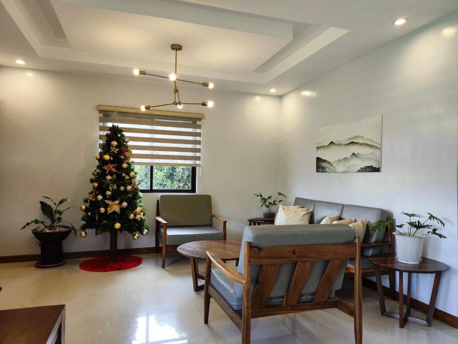 Bella Homes 6Br 4Bath Near Rotunda タガイタイ エクステリア 写真